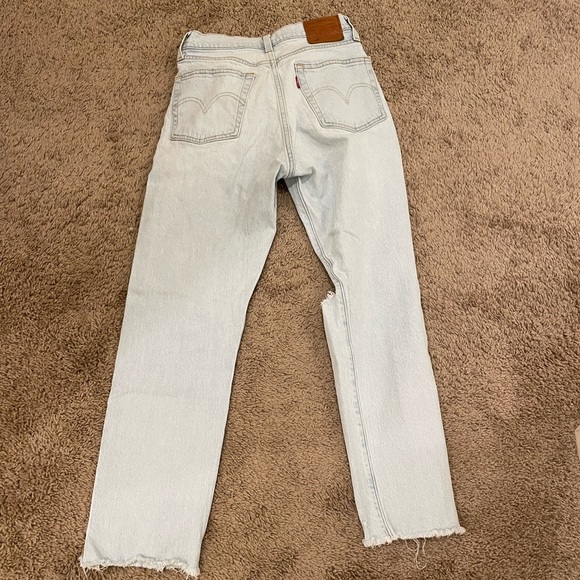 Levi's 501 Jeans - Picture 3 of 5